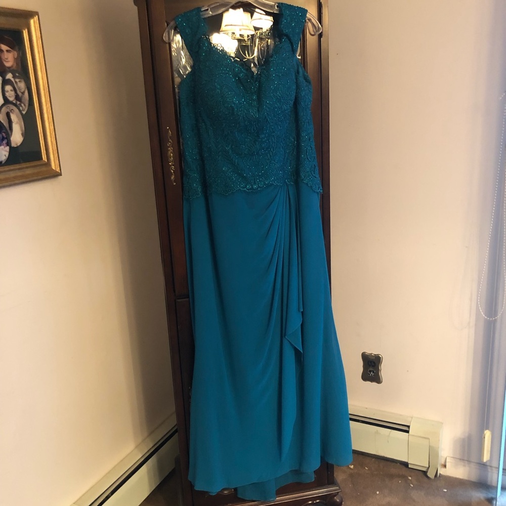 Mother of the bride dress